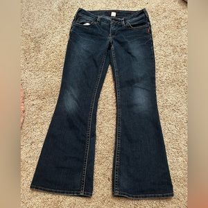 Low Waisted Dark Blue Denim Bootcut Silver Jeans